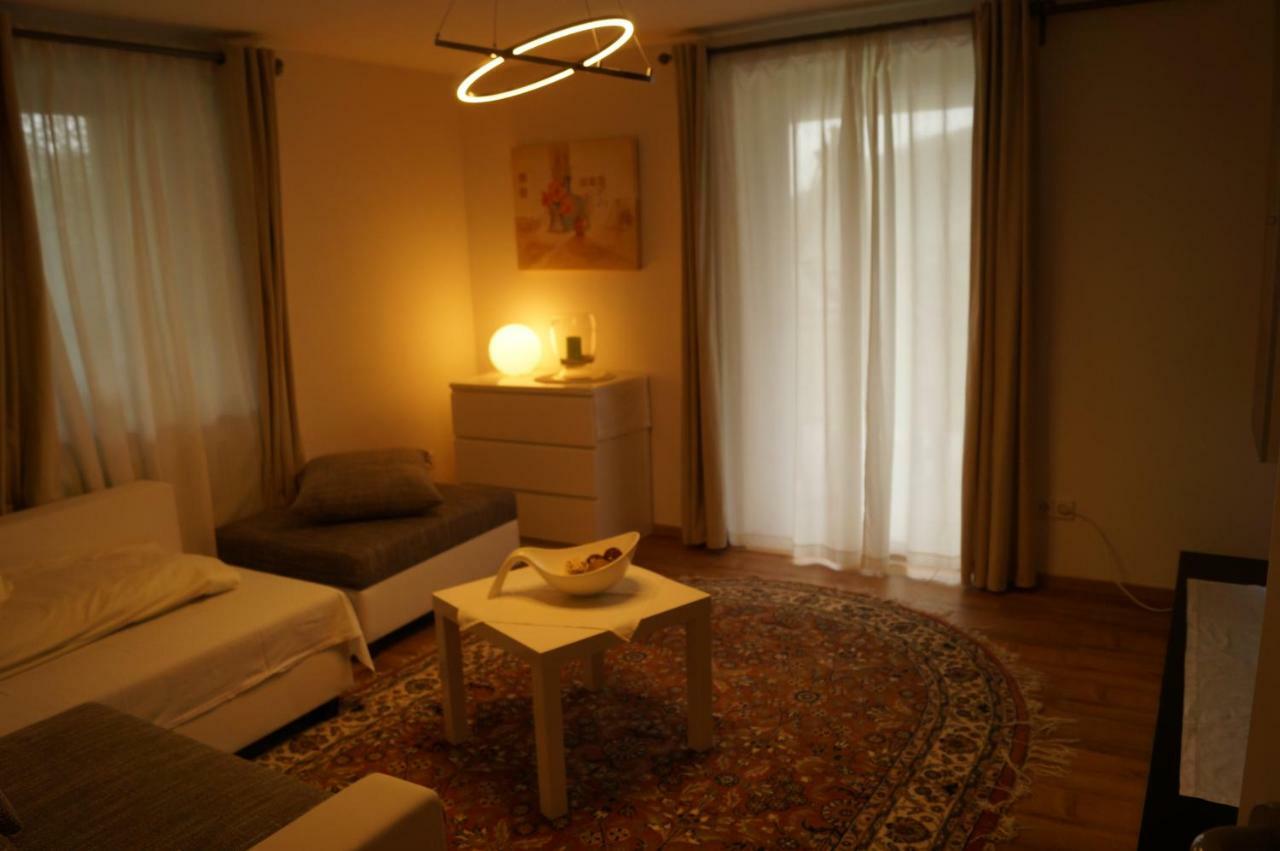 Traumhafte Ferienwohnung Mit Pool 스타이넨 외부 사진